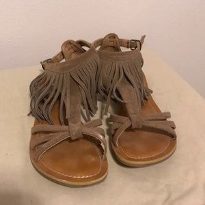 Fringe tan sandals